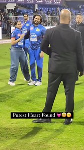 Bestest couple ever 🤩💯♥️ Purest hearts found🤩❤️🏏 #riteishdeshmukh #geneliadeshmukh 👫 | Bollywood Machine