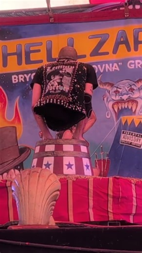 Amazing Half Man Circus Sideshow #circus #sideshow #freakshow #interestingpeople #interestingfacts