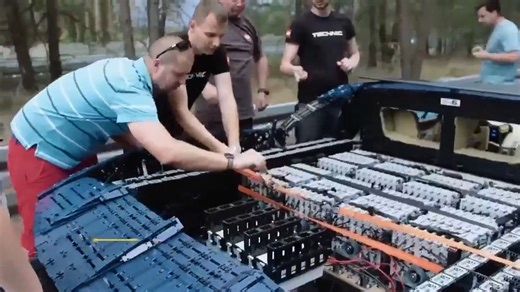 A life size LEGO Technic Bugatti Chiron that actually drives shows what happens when imagination meets engineering. This is not just about building something that looks real. It is about understanding mechanics, structure, precision, and problem-solving at an advanced level. Projects like this demonstrate how hands-on learning can turn creativity into real-world outcomes. At Moonpreneur, children learn to think like builders and engineers. Through robotics, design, and coding projects, they expl