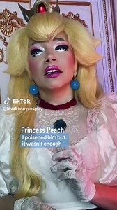 Princess Peach panics. Toadette steps up #mariolore #nintendo #kingboo #princesspeach #toadette