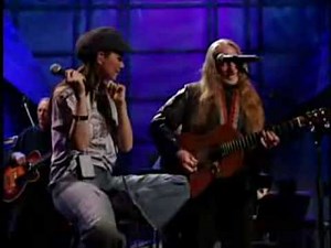 Country Master Willie Nelson and Shania Twain Blue eyes crying in the rain