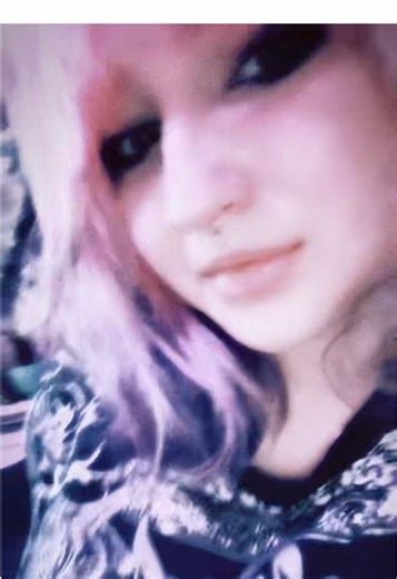 js pass it over here 🤤🤤 #foryou #foryoupage #17