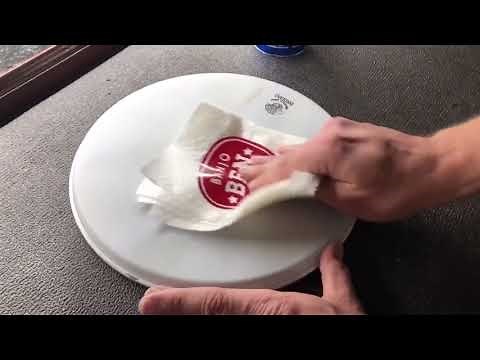 Tech Tip– How To Clean Your Banjo Head!