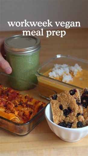 Vegan Scratch Kitchen on Instagram: "all recipes on Substack in bio - WORKWEEK VEGAN MEAL PREP EPISODE 2 🔥 this week’s lineup: 🥜 peanut butter & jelly oatmeal squares 🥥 coconut-matcha chia pudding 🧀 cheesy tofu enchiladas 🍛 butter bean curry w/ rice #veganrecipes #mealprep #veganmealprep"