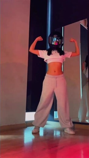 #trending 🔥🔥 #behappy #aestheic #bollywooddancemashupsong