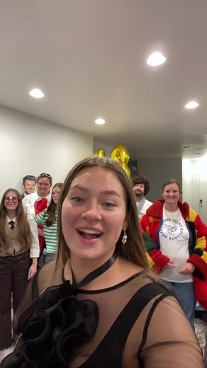 no control dance ft. many different harry’s #harrystyles #birthday #nocontroldance #family #costume #hshq #tpwk