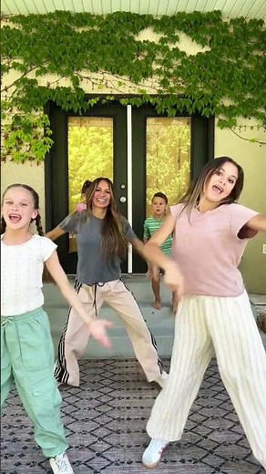 🚨 NEW DANCE TREND 🚨