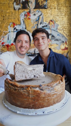 OREO BASQUE CHEESECAKE 😍 Had my cousin blind taste test this one, he guessed the flavor! RECIPE BELOW #cheesecake #food #dessert | The Succulent Bite