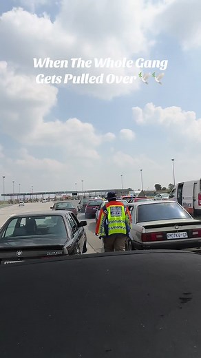 The E30 Club's Hilarious Encounter with Police