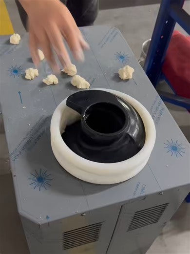 Dough Rounding Machine for Efficient Baking