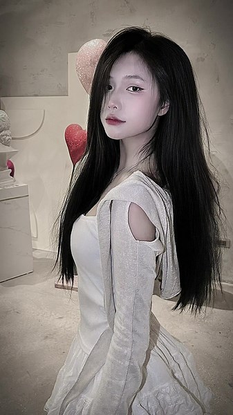 Video của Phương Ỉn🐷 (@ng_ppiin) với bản nhạc nhạc nền - niêtim