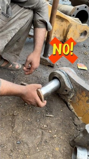 Loader Bucket Pin Bushing Replacement Trick #shorts #excavator #skills