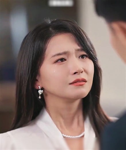 12K views · 370 reactions | Misis nanganak sa emergency room, hamak na mister iniwan ang asawa para alagaan ang peke nakakaawa na mistress | K - Drama | Facebook