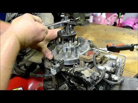BRIGGS AND STRATTON LAWN MOWER ENGINE REPAIR : HOW TO DIAGNOSE AND REPAIR A BROKEN FLYWHEEL KEY