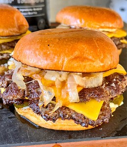 Wagyu Beef Tallow Smash Burgers are on a whole other level of deliciousness | Grillnation