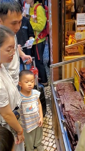 Free Taste at Senado Square. Macau #love #highlights #grill #barbecue #eating #highlight #food