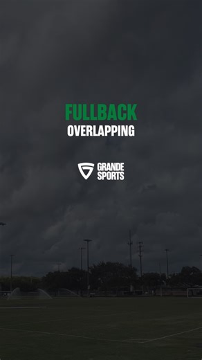 FULLBACKS - When do you Overlap? One cue you can look for is when your winger is in the half-space dragging out the opponent to open space in behind for YOU to run in! TAG A FULLBACK 👇🏼 | Grande Sports Training
