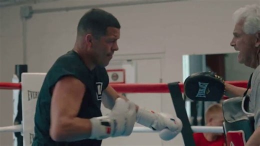DAZN TV Spot, 'Paul vs. Diaz'