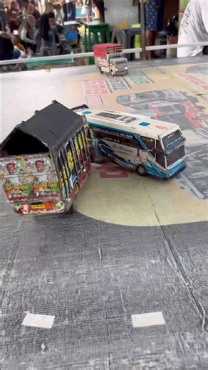 Bis telolet basuri rc #mobilmobilan #rcbus #toys