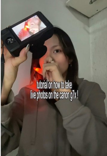 Replying to @kiesa! here’s how i take live photos with my digicam ⭐️