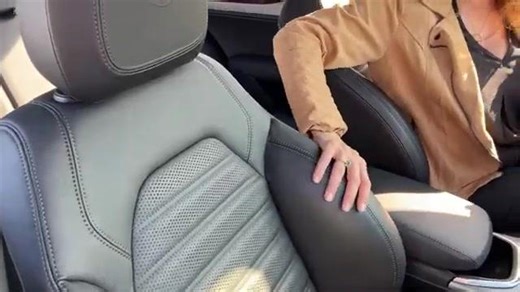 INSIDE the Sportier Alfa Romeo Stelvio Veloce