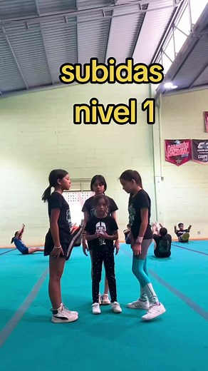 Stunts Nivel 1: Técnicas de Cheerleading Básicas