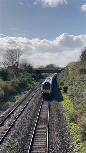 Double class 220 with tones at Taunton overbridge