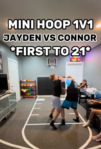 Mini Hoop Basketball 1v1 Match: Jayden vs Connor