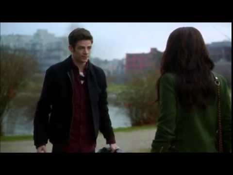 The Flash 1x15 Barry and Iris Kiss, Iris Finds Out Barry's Secret and Barry Time Travels