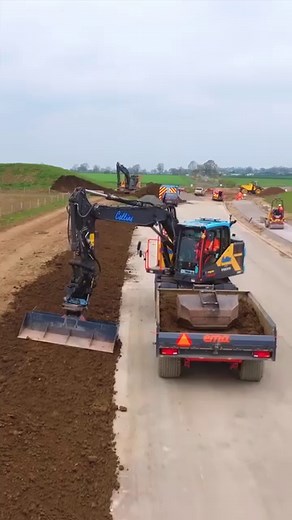 1.3M views · 10K reactions | Will operating one of our Volvo EWR170E wheeled excavators, utilising a grading beam to level topsoil on a roadside verge. #collinsearthworks #excavator #wheeledexcavator #engcon #tiltrotator #construction #heavyequipment #operator #heavyequipmentoperator #volvoce #volvoewr170e | Collins Earthworks Ltd | Facebook