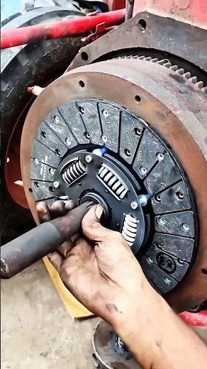 How to Install a Tractor Clutch Disc#repair #mechanic #machine #tractor #shorts