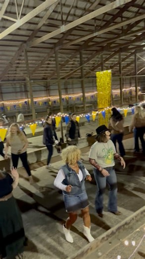 🔥 Country Line Dancing is Catching Fire in Franklin! 🔥We packed the barn at Kelsay Farms last night — what an incredible crowd! 💃🕺The energy was electric, and Wagon Wheel has officially become our new crowd favorite dance! 🎶If you missed it, don’t worry — our next line dancing event is coming this November, and you do not want to miss it. Stay tuned for all the details soon!👢 Tag your dance partner (or someone who needs to learn!) below for a chance to win free tickets to our next big nigh