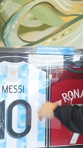 1.9M views · 88K reactions | Black Friday - Save 60% on World Class Sports Memorabilia  The Biggest Sports - The Biggest Stars - Grab Your Piece of Sporting History! 100% Authentic Hand Signed Memorabilia 5 ⭐ Rated on Trustpilot from 1000+ Reviews #sportsmemorabilia #sportsautographs #signedsportsmemorabilia #sportsmemorabilia #signedsportsmemorabilia | Firma Stella Sports Memorabilia | Facebook