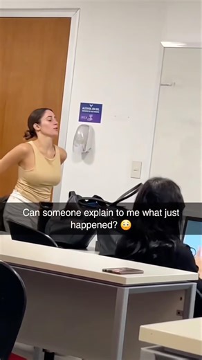 What exactly happened here in this class🤯#trending #viral #dance #girl #ai #coding #yt #aitools