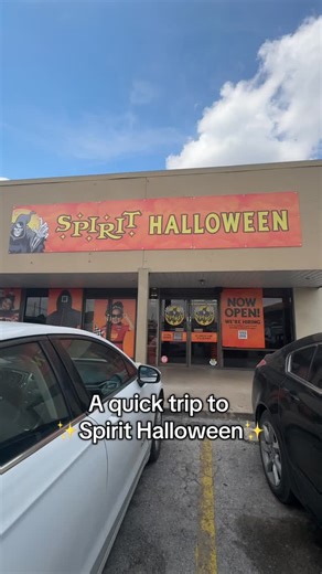 Spookyastronauts🤘🏼 on Instagram: "Little trip to @spirithalloween ✨"