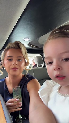 Mother and Daughter Wedding Duties