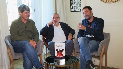 Jorge Díaz, de Carmen Mola, lanza en solitario una novela de espías: "A mi edad, todos tenemos secretos inconfesables"