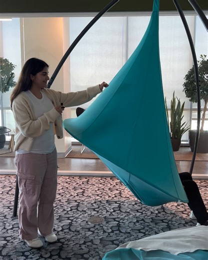 Melissa — a Sunnyvale-based software engineering intern — asked interns around the office about their biggest surprises, favorite perks, worst mistakes, and more! | Google Students