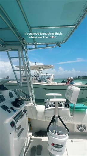 probably flow stating on an island in pcb somewhere #boat #boats #island #panamacitybeach #pcb
