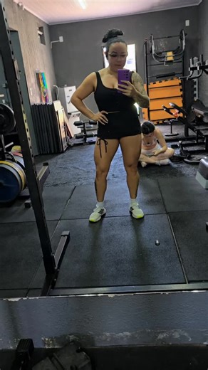 Os vídeos de Aline Dias (@alydias2025) com original sound - avel