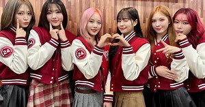 Interview: K-Pop Girls Group Weeekly Talks US Tour, New English Single 'Stranger' & More