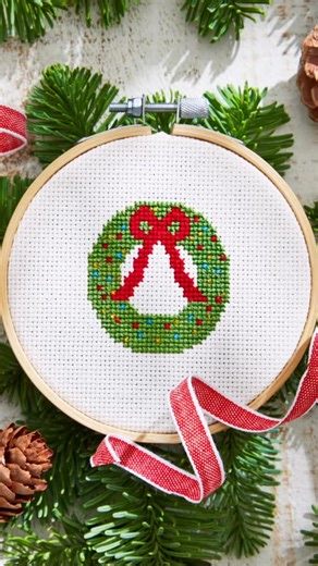 Country Living on Instagram: "Thanks to our resident stitcher @katie_bowlby1, who for the past 11 years has created a seasonal cross-stitch pattern for every issue of the magazine, we’ve got *free* festive patterns to scratch that crafty Christmas itch! Unwind, get creative, and add a handmade touch to your holidays. Find these easy patterns at the link in our bio! 🎄🪡🧵"