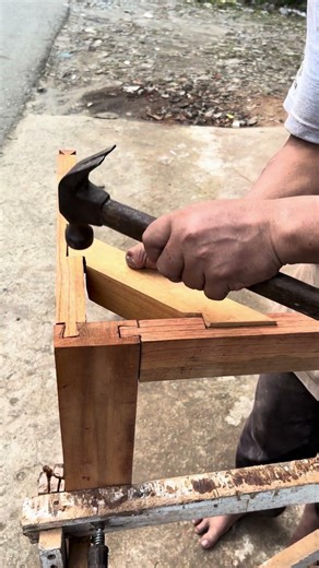the right way to measure the right angle meetings #woodworking #carpenter