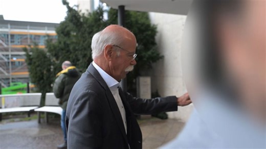 Abgasskandal: Ex-Daimler-Chef Zetsche als Zeuge vor Gericht
