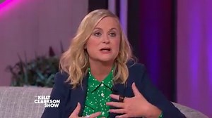 240K views · 1.8K reactions | How-To: keep guests distracted while you open a bottle of wine  | The Kelly Clarkson Show | Facebook