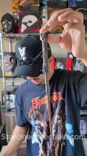 The details on this Harry Potter wand are MAGICAL! ✨🔍