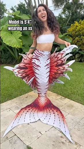 New mermaid tail unboxing! 🧜🏼‍♀️ Finfolk’s Lionfish tail design! #mermaid #mermaidtail #finfolk