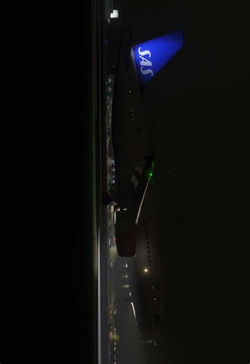 A320 SAS buttering into EKCH after short hop from Berlin