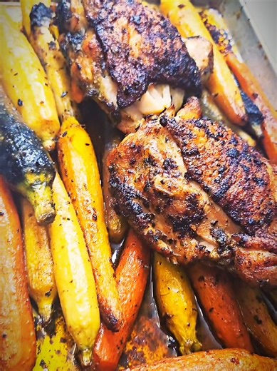 Craving an easy meal bursting with flavor? 🤩 Try this roasted chicken and carrots, made with Jenesis, Koko Kreole, and Resi Blendz, then deglazed in red wine, butter, and herbs! You can thank me later! 🥕🍷 #chefjencuisine #easyrecipe #caribbeantiktok #blackinbusisness #weeknightdinner