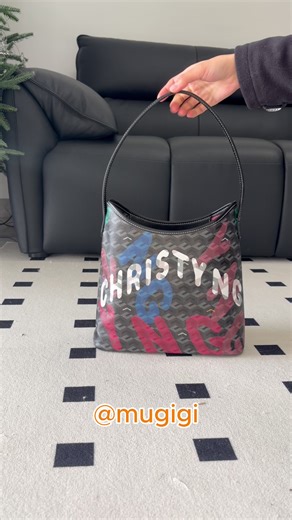 Unboxing Hobo Bag: Discover Stylish Handbags